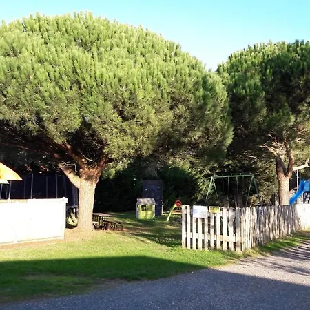 Camping Le Pavillon Les Achards (Vendee)