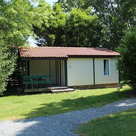Camping Le Pavillon *