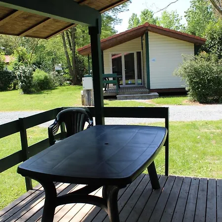 Camping Le Pavillon *